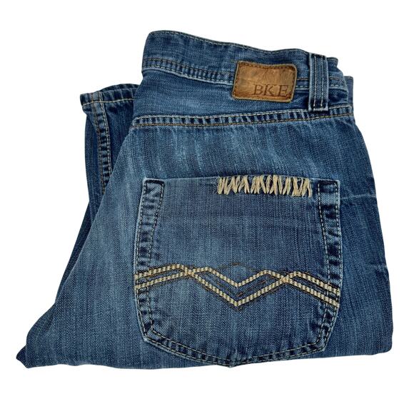 BKE Cole Jeans Mens 33 (34x32 ACTUAL) Bootcut Blue Denim Faded Wash Embroidered - Picture 1 of 12